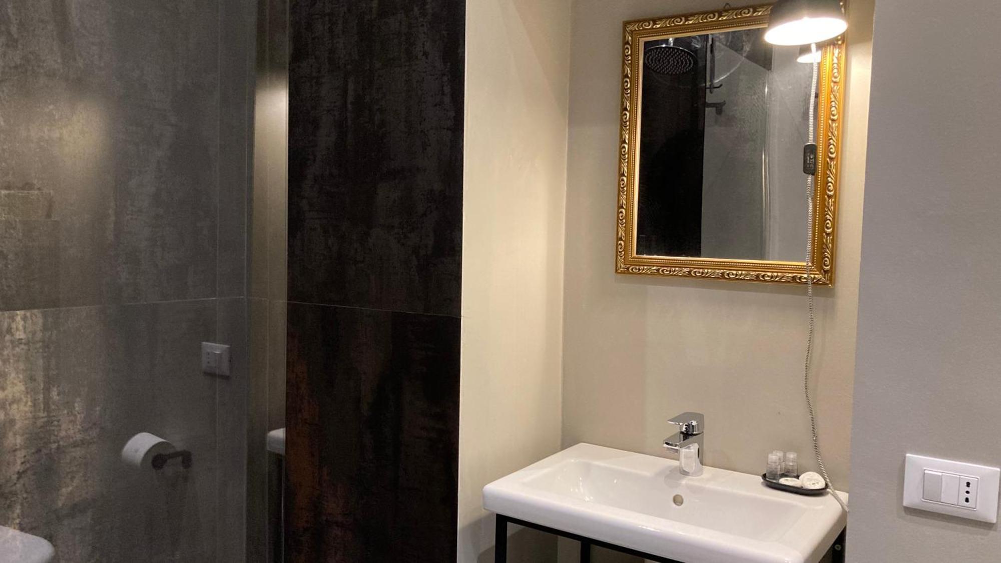 Hotel Calypso Milano Ngoại thất bức ảnh